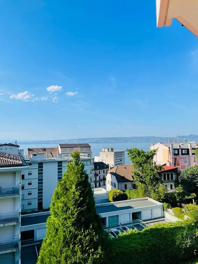 F2 près débarcadère, en centre ville, des thermes EVIAN LES BAINS Appartement Évian-les-Bains